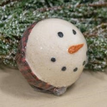 Load image into Gallery viewer, Vanilla Noel Snowman Bath Bomb
