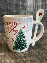 Load image into Gallery viewer, Holiday Mug with Spoon
